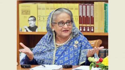 সংবাদ সম্মেলনে কথা বলছেন প্রধানমন্ত্রী শেখ হাসিনা