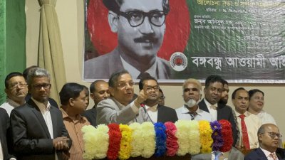 বঙ্গবন্ধু আওয়ামী আইনজীবী পরিষদ আয়োজিত  অনুষ্ঠানে বক্তব্য রাখছেন আইনমন্ত্রী আনিসুল হক