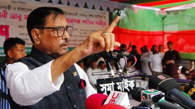 বক্তব্য দিচ্ছেন ওবায়দুল কাদের (ছবি: ফোকাস বাংলা)