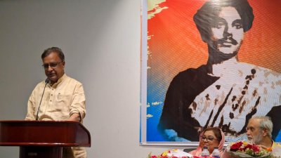 সংস্কৃতি বিষয়ক প্রতিমন্ত্রী কে এম খালিদ