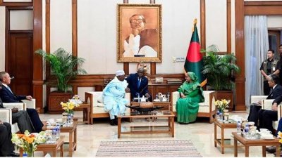 প্রধানমন্ত্রী শেখ হাসিনার সঙ্গে ওআইসির মহাসচিব হিসেইন ব্রাহিম তাহার সাক্ষাৎ