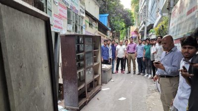 প্রতিষ্ঠানটিতে অভিযান চালান জেলা প্রশাসনের নির্বাহী ম্যাজিস্ট্রেট