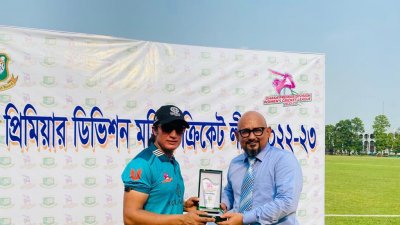 মোহামেডানকে জিতিয়ে ম্যাচসেরা জেসিয়া আক্তার।
