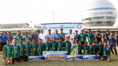 এআইইউবি আন্তঃকলেজ ফুটবলে চ্যাম্পিয়ন বিএএফ শাহীন কলেজ