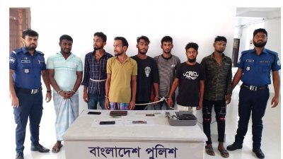 একাধিক ছিনতাইয়ের ঘটনায় জড়িত থাকার অভিযোগে গ্রেফতার সাত জন