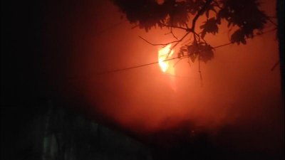 দেড় ঘণ্টা পর আগুন নিয়ন্ত্রণে আসে
