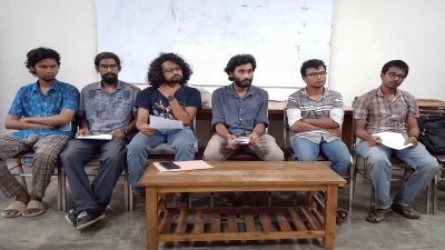 সংবাদ সম্মেলনে এমন দাবি জানায় শিক্ষার্থীরা