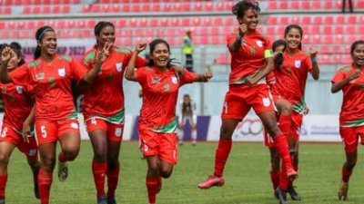 সাফের চ্যাম্পিয়ন হয়েছিল মেয়েরা