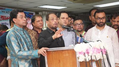 জাতীয় যুব সংহতির কেন্দ্রীয় সম্মেলনে প্রধান অতিথি বক্তব্য দিচ্ছেন জিএম কাদের