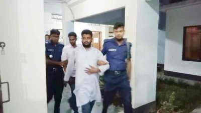 মারধরের অভিযোগে গ্রেফতাররা