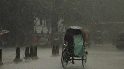 মুষলধারে বৃষ্টি, ছবি: নাসিরুল ইসলাম (ফাইল ছবি)