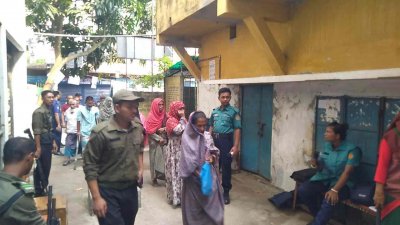খুলনার একটি ভোটকেন্দ্র