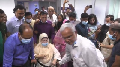 চিকিৎসা শেষে গুলশানের বাসায় ফেরেন খালেদা জিয়া