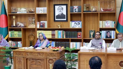 সংবাদ সম্মেলনে প্রধানমন্ত্রী শেখ হাসিনা (ছবি: ফোকাস বাংলা)