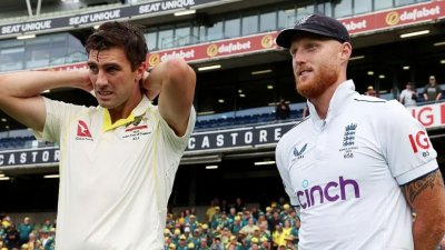 স্লো ওভার রেটে অভিযুক্ত কামিন্স ও স্টোকস