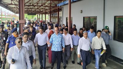 বেনাপোল রেল স্টেশন পরিদর্শনে রেল মন্ত্রণালয়ের সচিব হুমায়ন কবির