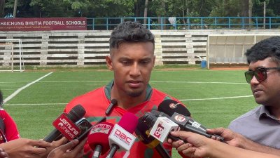 সংবাদ সম্মেলনে জামাল ভূঁইয়া।
