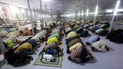 জাতীয় ঈদগাহে ঈদুল আজহার প্রধান জামাত