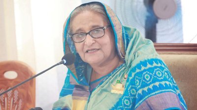 কোটালীপাড়ায় দলীয় নেতাকর্মী ও স্থানীয় বাসিন্দাদের সঙ্গে ঈদের শুভেচ্ছা বিনিময় করেন আওয়ামী লীগের সভাপতি ও প্রধানমন্ত্রী শেখ হাসিনা, ছবি: ফোকাস বাংলা