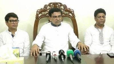 বক্তব্য দিচ্ছেন মাহবুবউল আলম হানিফ