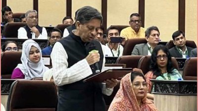 প্রধানমন্ত্রীর কাছে শপথ নেন আবুল খায়ের আব্দুল্লাহ খোকন সেরনিয়াবাত