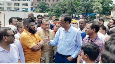 সিদ্ধিরগঞ্জের শিমরাইল পাম্প স্টেশন পরিদর্শনে  সংসদ সদস্য এ কে এম শামীম ওসমান