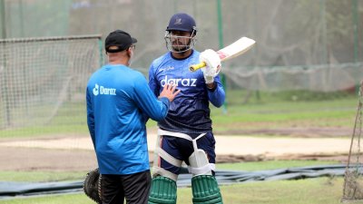 সৌম্যদের আশার আলো দেখালেন হাথুরুসিংহে