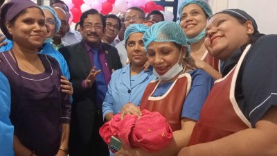 বিএসএমএমইউ এর সুপার স্পেশালাইজড হাসপাতালে জন্ম নিলো শিশু