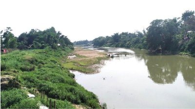 ধলাই নদ