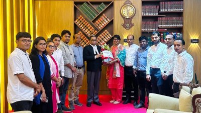 প্রধান বিচারপতির সঙ্গে সাক্ষাৎ করেন ল’ রিপোর্টার্স ফোরামের নবনির্বাচিত কমিটির সদস্যরা