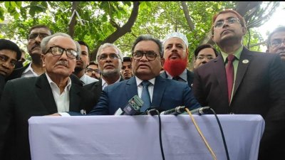 ঢাকা জেলা জজ আদালতে প্রাঙ্গণে বিচারপ্রার্থীদের জন্য বিশ্রামাগার নির্মাণকাজের উদ্বোধন করেন প্রধান বিচারপতি হাসান ফয়েজ সিদ্দিকী