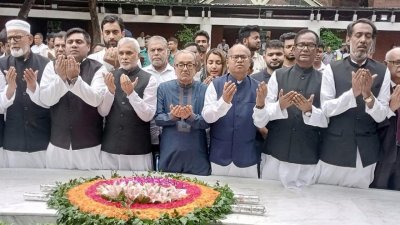 বঙ্গবন্ধুর সমাধিতে  শ্রদ্ধা জানান বার কাউন্সিলের নেতারা