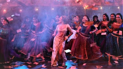 ‘সুড়ঙ্গ’র গানে নুসরাত ফারিয়া
