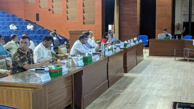 সিসি ক্যামরার মাধ্যমে ভোট পর্যবেক্ষণ করে নির্বাচন কমিশন
