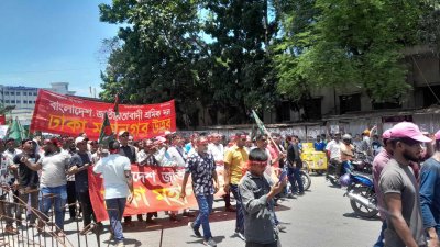 বিএনপির পদযাত্রা উপলক্ষে জড়ো হচ্ছেন কর্মীরা (ছবি: জুবায়ের আহমেদ)