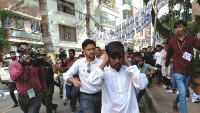 হিরো আলমের ওপর হামলা