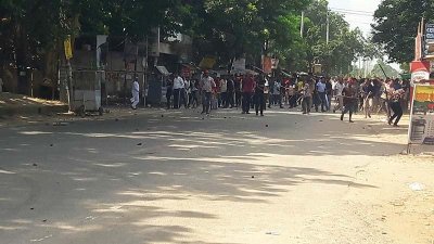 দিনাজপুরে সংঘর্ষ
