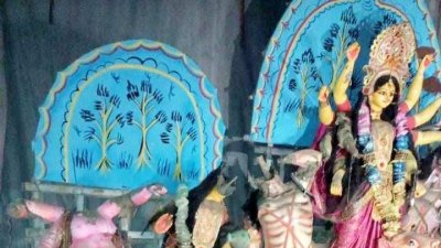 প্রতিমা ভাঙচুরের ঘটনায় তদন্ত শুরু করেছে পুলিশ