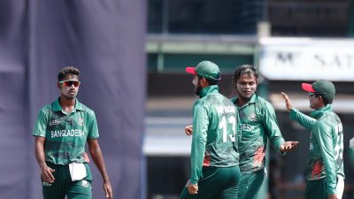 বোলিংয়ে ভালো করেও হেরেছে বাংলাদেশ