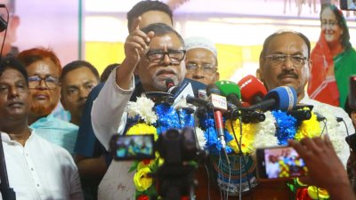 বক্তব্য দিচ্ছেন স্বাস্থ্যমন্ত্রী জাহিদ মালেক