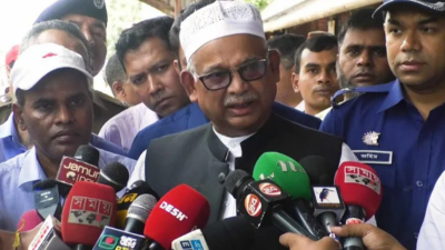ঢাকা-নারায়ণগঞ্জ রেললাইন পরিদর্শনে রেলমন্ত্রী নূরুল ইসলাম সুজন