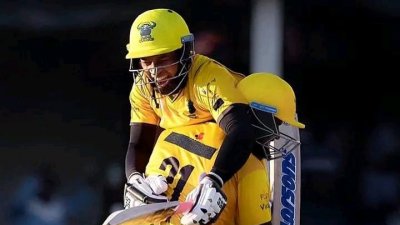 মুশফিকের দল ফাইনালে