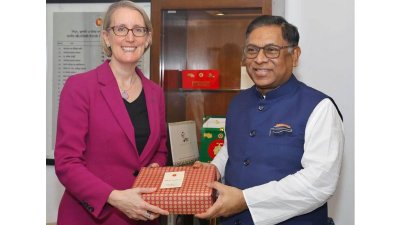 বিদ্যুৎ, জ্বালানি ও খনিজসম্পদ প্রতিমন্ত্রী নসরুল হামিদের সঙ্গে সাক্ষাৎ করেন ব্রিটিশ হাইকমিশনার সারাহ কুক