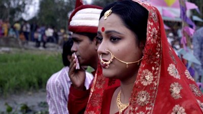 ‘সাঁতাও’ দৃশ্যে ফজলুল হক ও আইনুন পুতুল