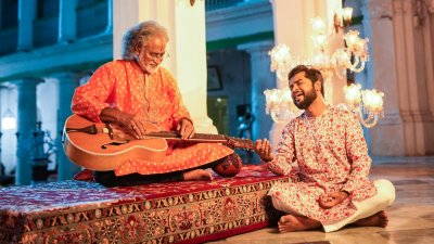 বিশ্ব মোহন ভাট ও স্বপ্নীল সজীব