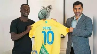 ১০ নম্বর জার্সি পেয়েছেন সাদিও মানে