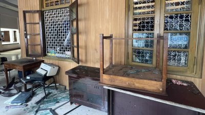 সুপ্রিম কোর্ট বার সম্পাদকের কক্ষ ভাঙচুর