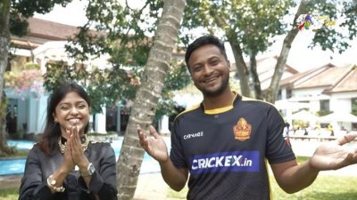 শ্রীলঙ্কার গায়িকা ইয়োহানি ডি সিলভার সঙ্গে সাকিব।
