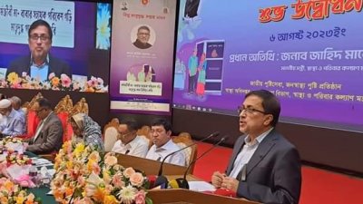 স্বাস্থ্য অধিদফতরের মহাপরিচালক অধ্যাপক এবিএম খুরশিদ আলম