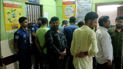 হাসপাতালে স্বজনরা